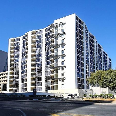 Upmarket Sandton Hydro Park Apartments Johannesburg Bagian luar foto